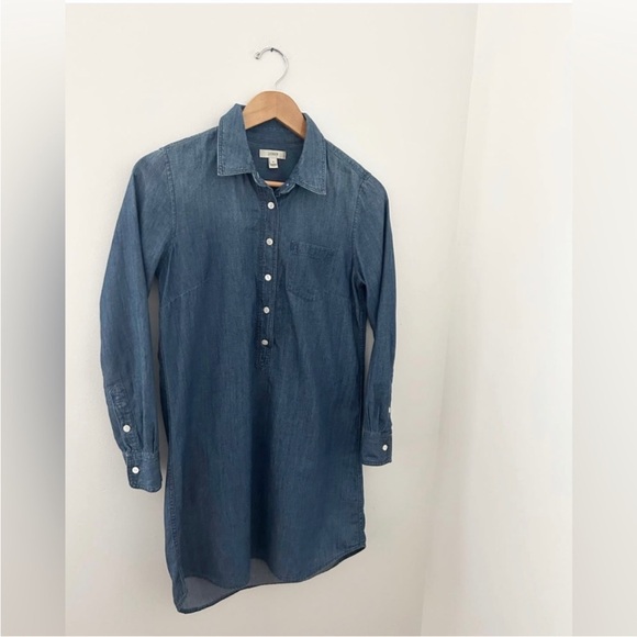Chambray Blue Long Sleeve Tunuc - Picture 1 of 3